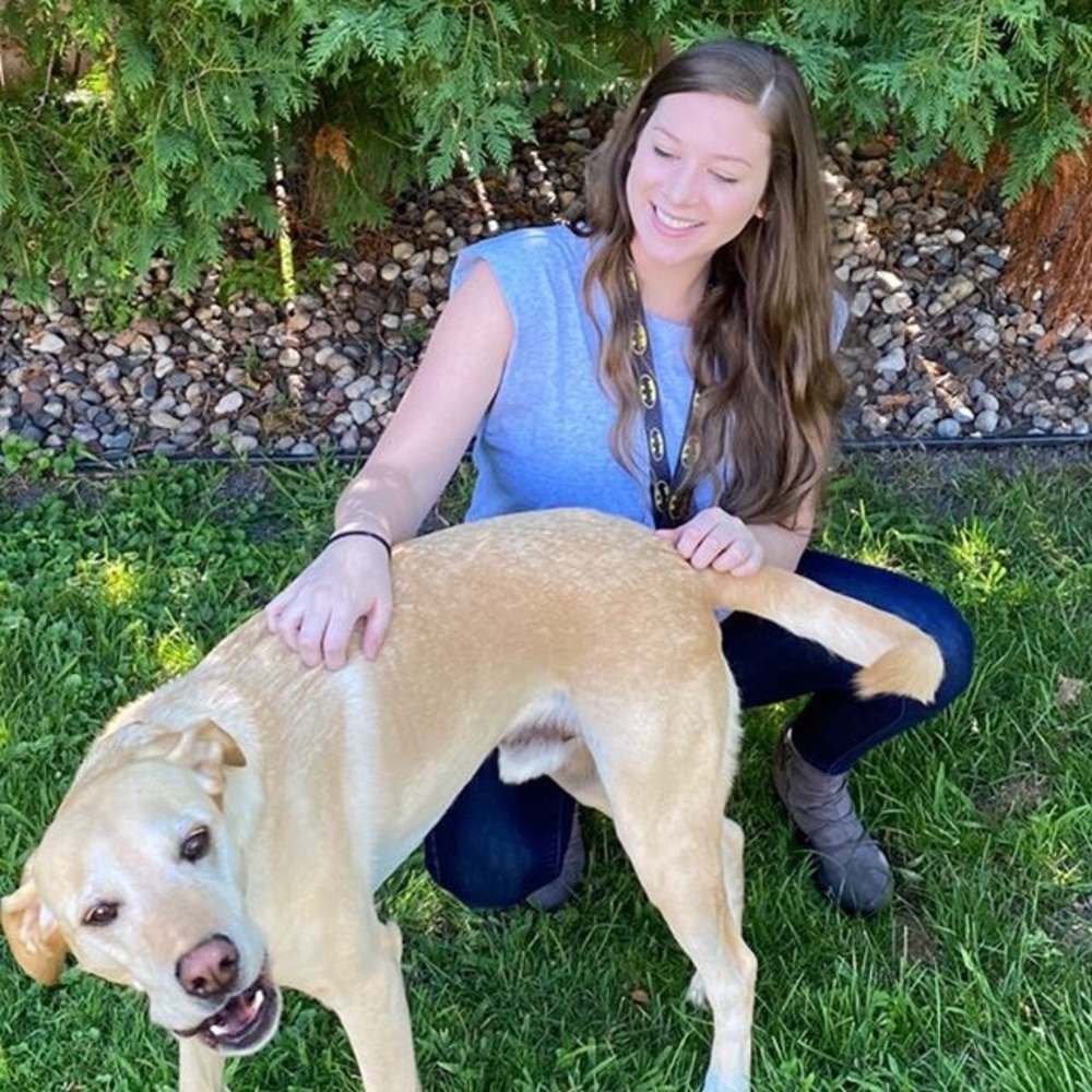Meet your Posher, Alyssa - Picture 4 of 6